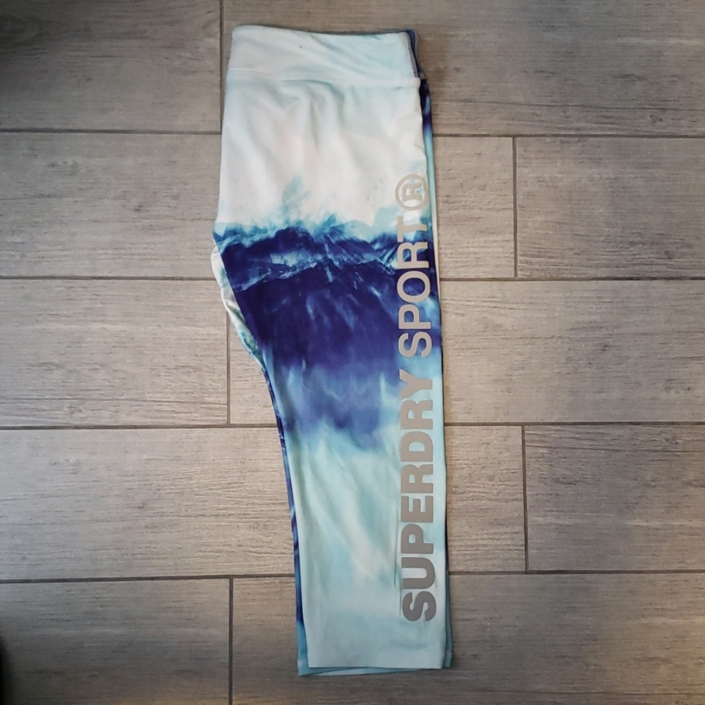 Superdry Capri Exercise Leggings